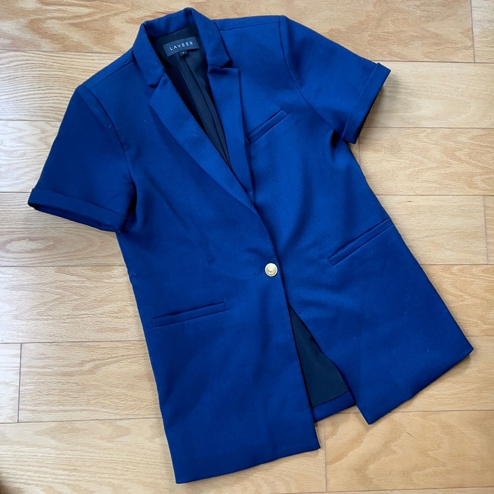 LAVEER Shortsleeved Blazer